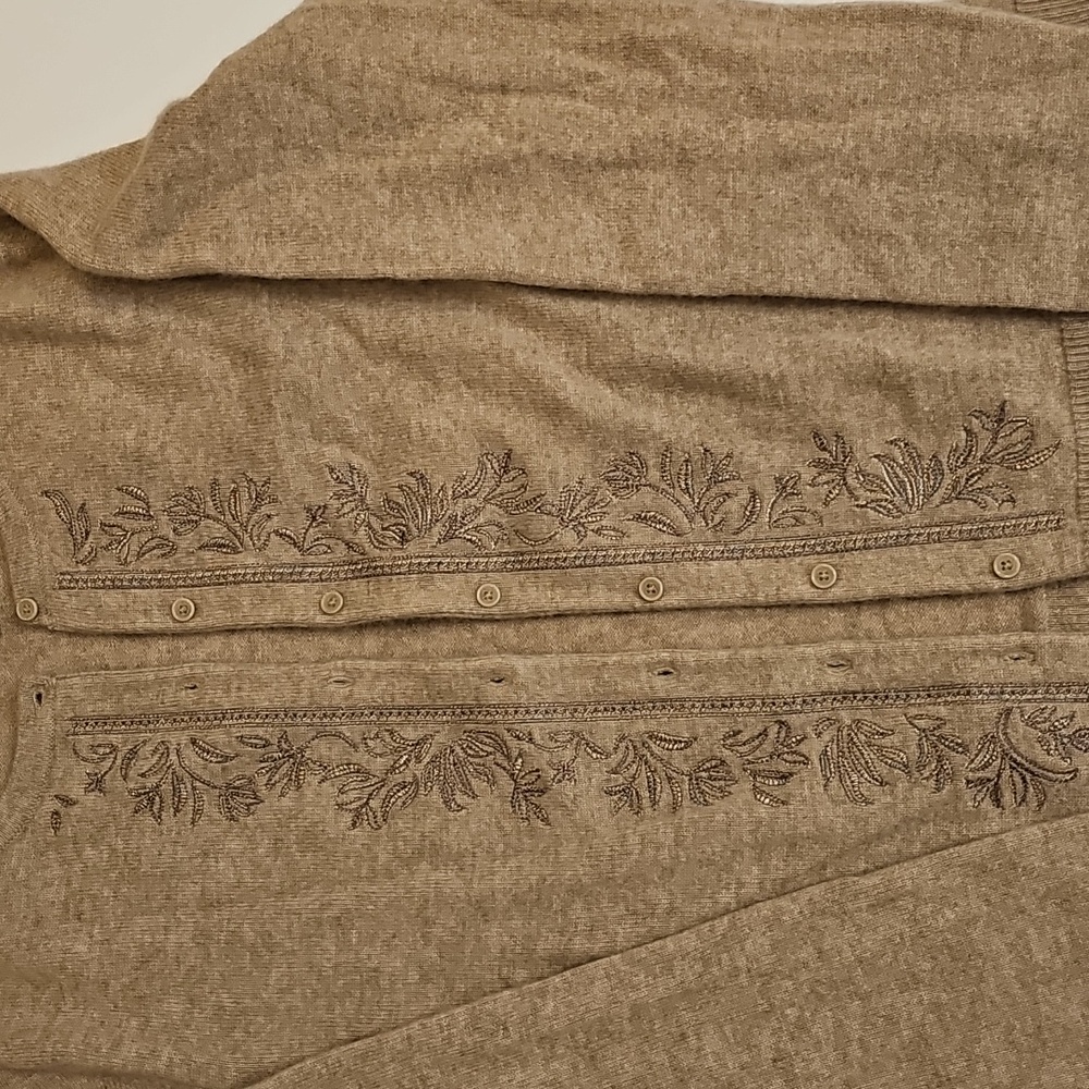 Cashmere Embroidered Sweatse - Picture 2 of 7